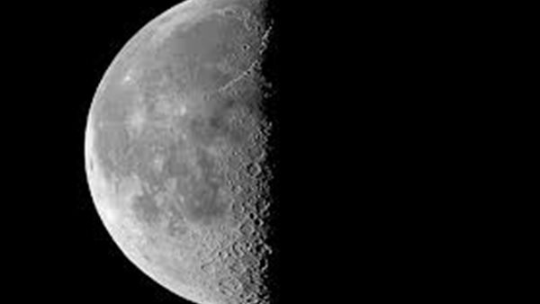 التربيع الأخير للقمر