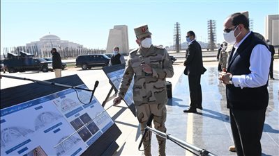 السيسي يستعرض الموقف الإنشائي والهندسي لعدد من المنشآت بالعاصمة الإدارية الجديدة