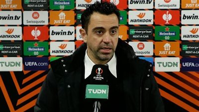 تشافي: الدوري الأوروبي مسابقة صعبة.. وحاولنا الفوز على جالطة سراي بكل الطرق