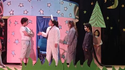 حلم سعيد.. أحلام الأطفال النبيلة في عرض مسرحي بثقافة الوادي الجديد 