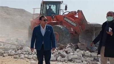 استرداد 70 فدان أملاك دولة وإزالة 8 حالات تعدٍ بمركز ملوي في المنيا ضمن أعمال الموجة 19