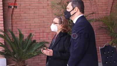 بث مباشر | سوزان وعلاء وجمال مبارك يُحيون الذكرى الثانية لوفاة الرئيس الأسبق