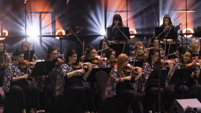 أوركسترا الفردوس النسائية تحيي حفلا موسيقيا مبهرا في إكسبو دبي | صور