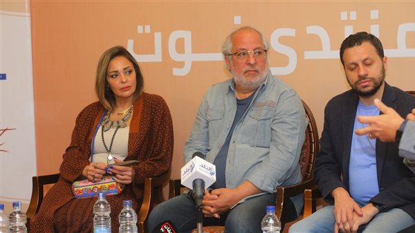 جانب من الندوة 