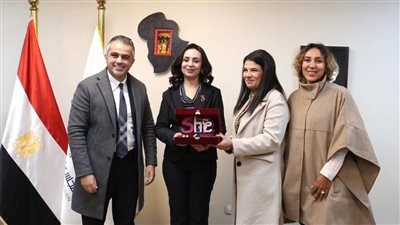 القومي للمرأة يكرم شباب القادة لجهودهم في تدريب طالبات على القيادة