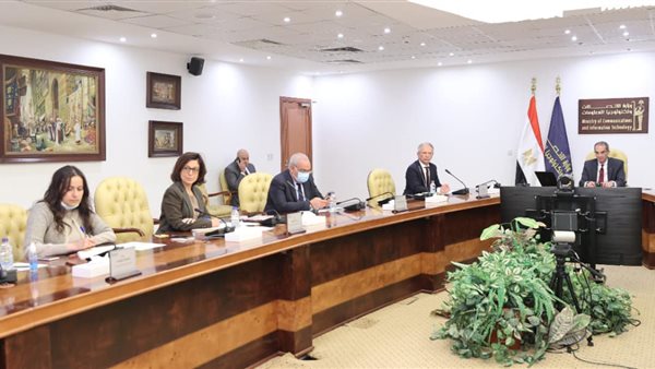 وزير الاتصالات