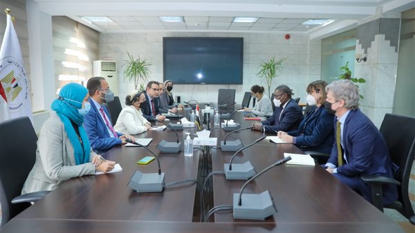 وزيرة البيئة 