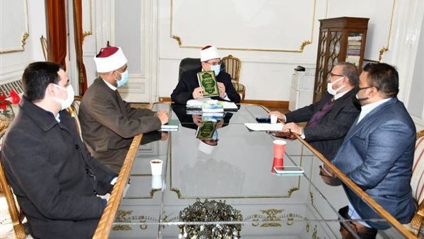 اجتماع وزير الأوقاف