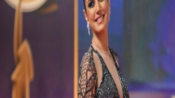 الفنانة درة