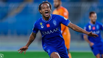 قبل ديربي الرياض.. الهلال يفوز على الحزم والنصر يعبر أبها بصعوبة
