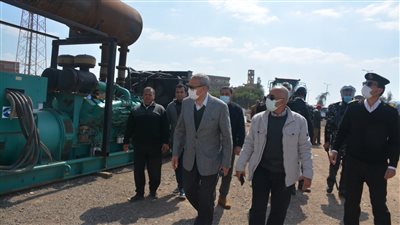 محافظ القليوبية يقود حملة لإزالة 70 حالة تعدٍ بمدينتي طوخ وقها