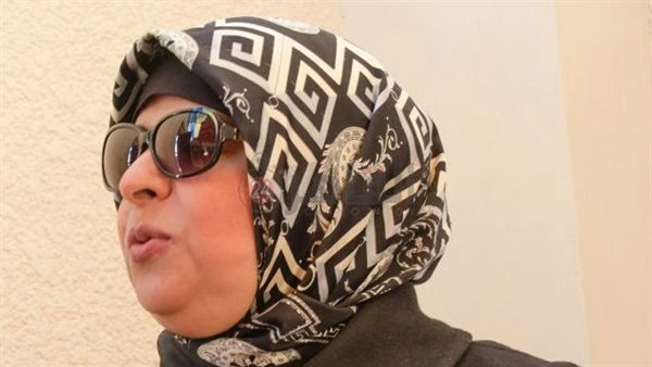  الدكتورة نانا زويل