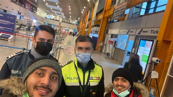 المصريون في طريقهم