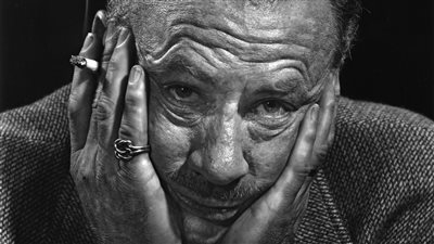 جون شتاينبك.. أصيب بـ معظم الأمراض واختلف مع هيتشكوك حول فيلم شهير