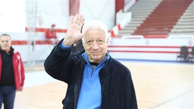 مرتضى منصور يهنئ لاعبي الزمالك بالفوز على الأهلي والتتويج بالسوبر