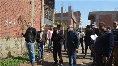 محافظ القليوبية يقود حملة مكبرة لإزالة التعديات على الأراضي الزراعية بمدينة الخانكة 