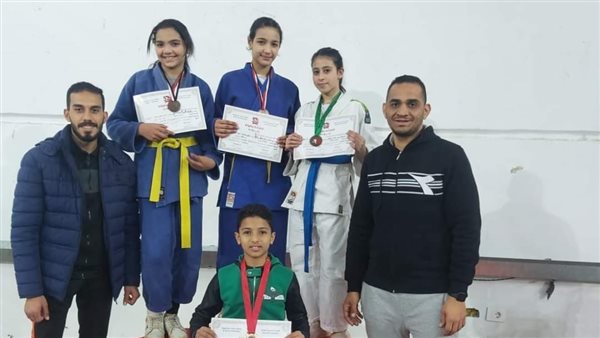 اللاعبات الفائزات