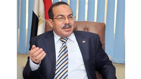  يحى حسين عبد الهادي