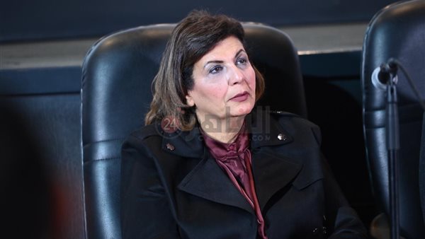 السيناريست زينب عزيز