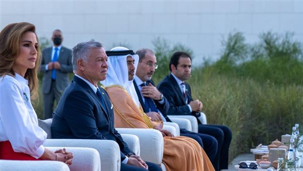 الإمام الأكبر يهنئ