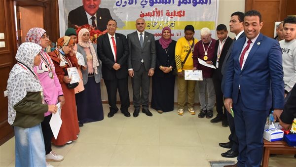 جانب من التكريم لطلاب