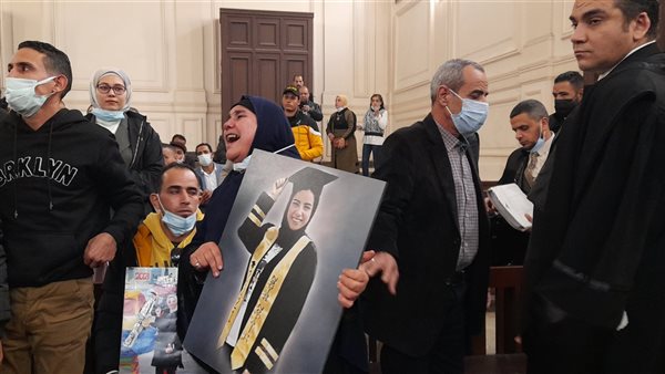 والدة المجنى عليها