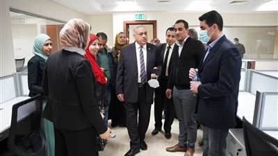 المشروعات القومية: الانتقال للعاصمة الإدارية خطوة مهمة.. ولا وجود للتعامل الورقي