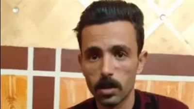 مدرس يعتدي على الطلاب في سوهاج.. وأحد أولياء الأمور: ضرب ابن أخويا وعضه من مكان حساس | بث مباشر