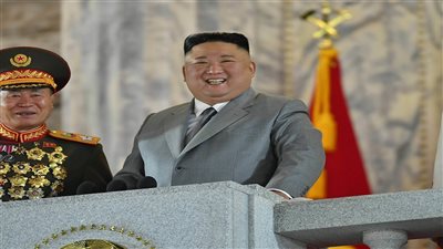 كوريا الشمالية تعيد فتح حدودها للأجانب