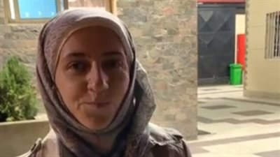 سيدة سورية تعمل دليفري على عجلة ببورسعيد: كان لازم أشتغل عشان أعرف أعيش أنا وأطفالي | بث مباشر