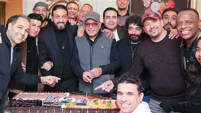 تفاصيل ليلة جمعت حميد وهشام وعبد المجيد ونجوم التسعينيات|الصور الكاملة