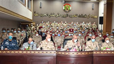 وزير الدفاع يشهد المرحلة الرئيسية لمشروع مراكز القيادة التعبوي 