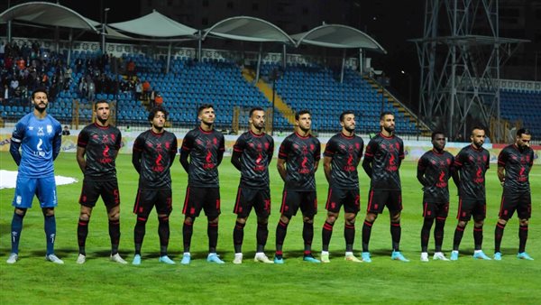 فريق الأهلي في مباراة