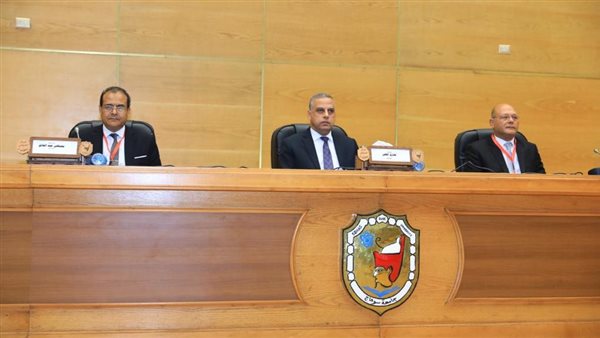 محافظ سوهاج يشهد