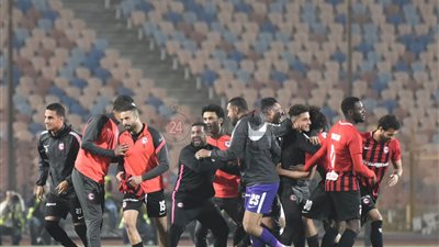 فيوتشر يحرز الهدف الثاني في شباك الزمالك