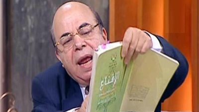 نقل المفكر أحمد عبده ماهر إلى العناية المركزة بعد تعرضه لوعكة صحية 