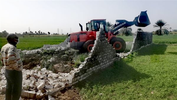 جانب من حملة الإزالة