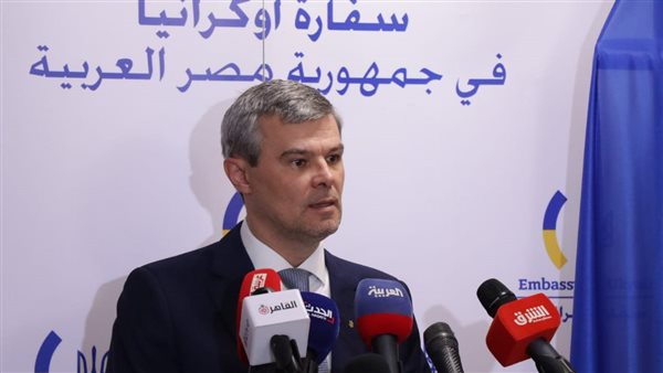 القائم بأعمال السفير