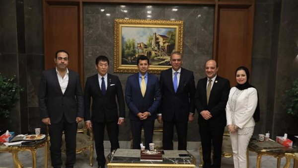 جلسة وزير الرياضة