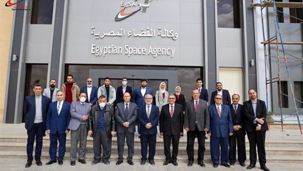 وفد جامعة مصر للعلوم