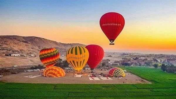 البالون الطائر في