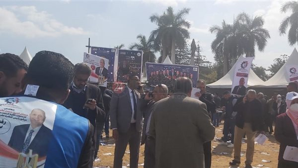 توافد المهندسين على