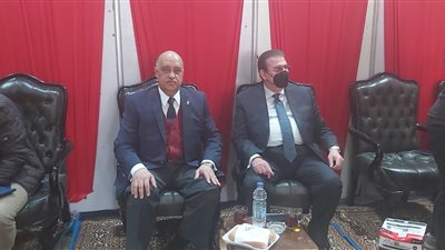 رئيس هيئة تعاونيات البناء يدلي بصوته في انتخابات المهندسين