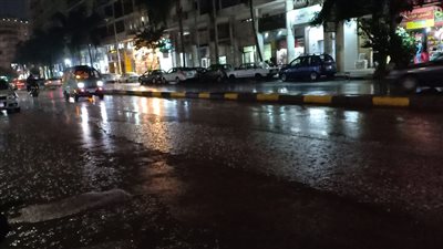 هطول أمطار خفيفة ومتوسطة في محافظتي الإسكندرية وكفر الشيخ | بث مباشر