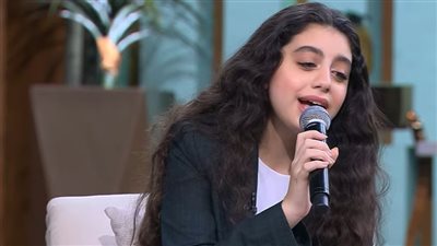 ياسمينا العبد تحكي كواليس اختيارها للغناء أمام الرئيس السيسي | فيديو