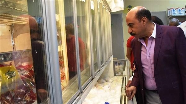 محافظ أسوان