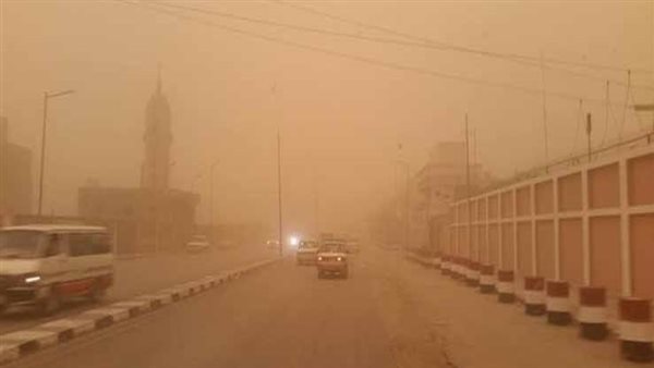  منخفض خماسيني وكتل