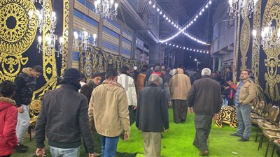 بدعاء جماعي.. انتهاء عزاء ضحايا سقوط سيارة داخل ترعة بالدقهلية | صور وفيديو