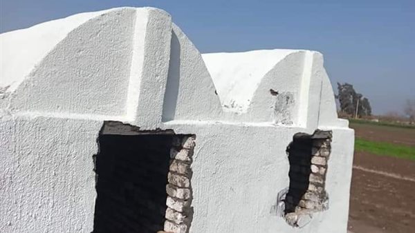 إزالة مقابر مخالفة