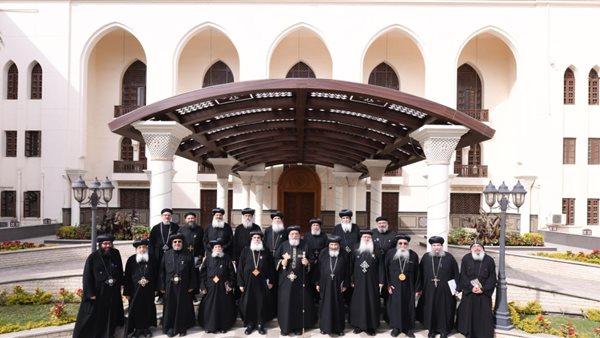 البابا تواضروس يجتمع